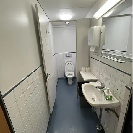 Office House Services 239 אכסניה הלסינקי