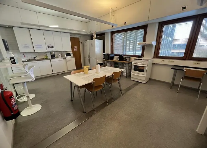 Office House Services 239 * Helsinki