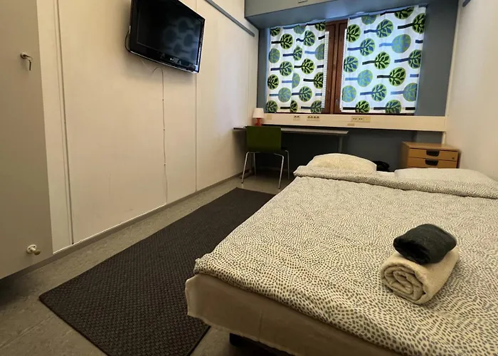 Office House Services 239 * Helsinki